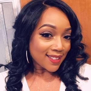 Meet your Posher, Myra